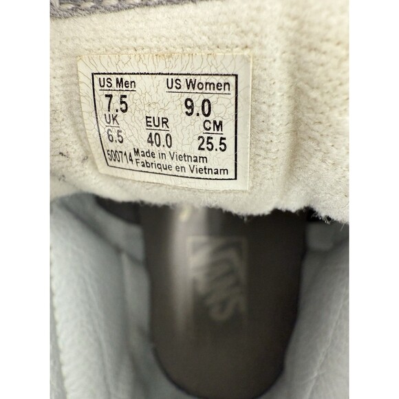 Vans Sk8-Hi Unisex Frost Grey High Top Canvas Shoe Men 7.5 / Women's 9 - Picture 9 of 10